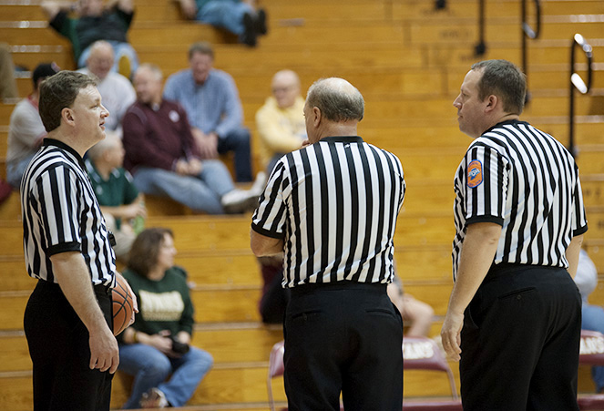referee