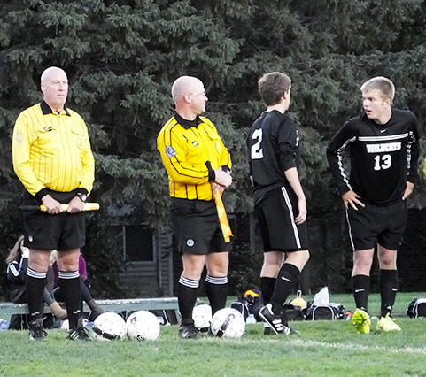 referees